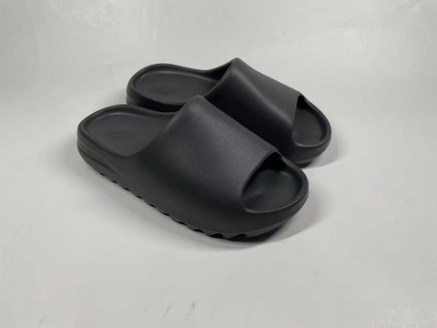 Yeezy Slide-2